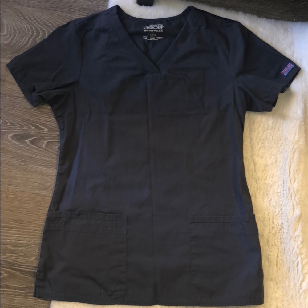 Women’s grey scrub top